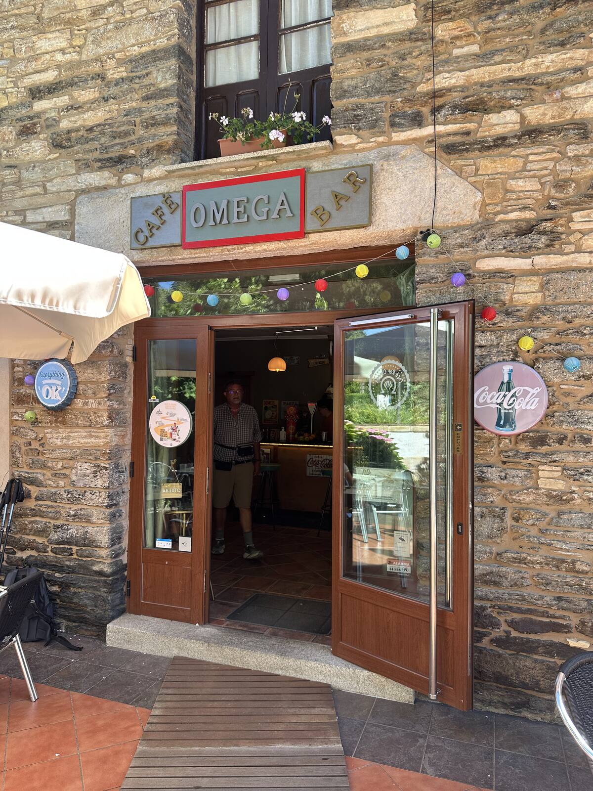 路邊的 Café Omega