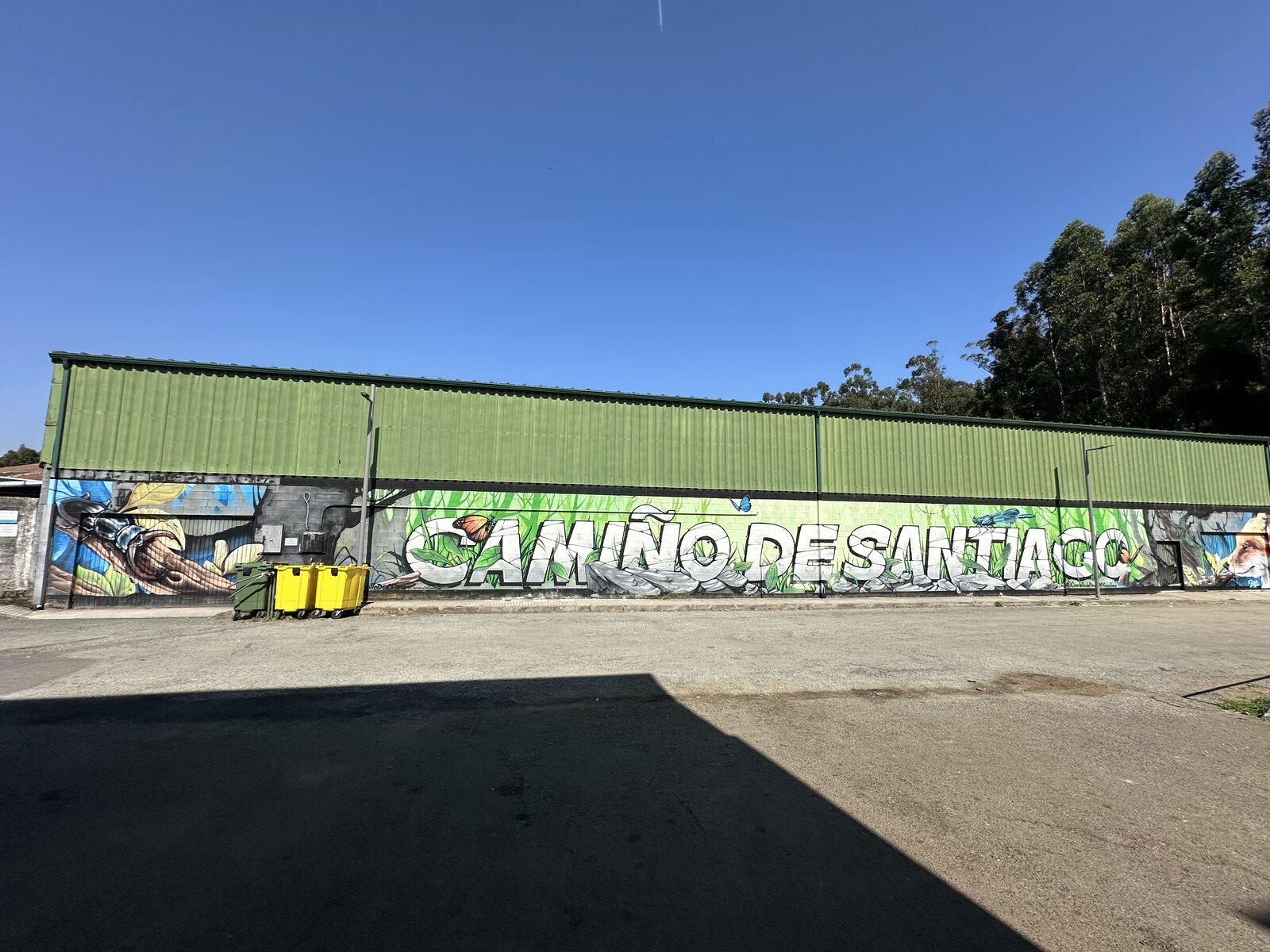 鐵皮牆上的 CAMINO DE SANTIAGO
