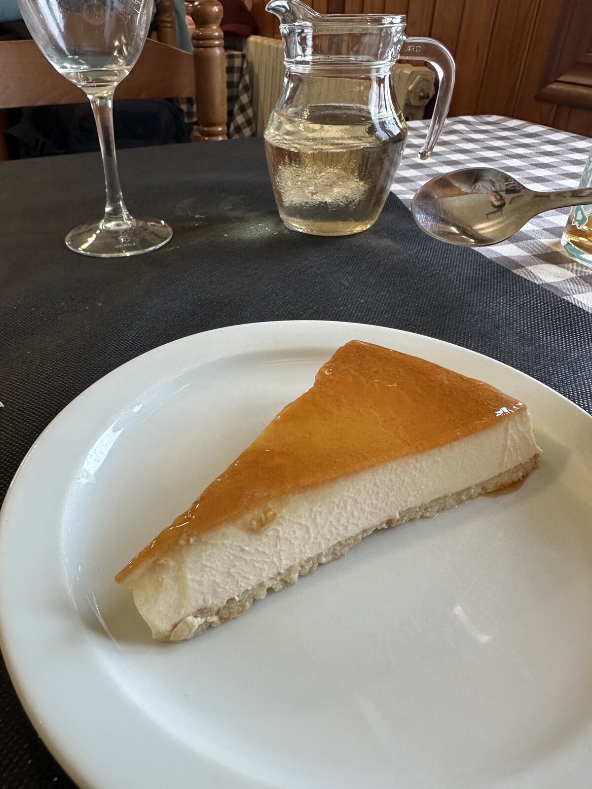 這塊 cheese cake 非常好吃。